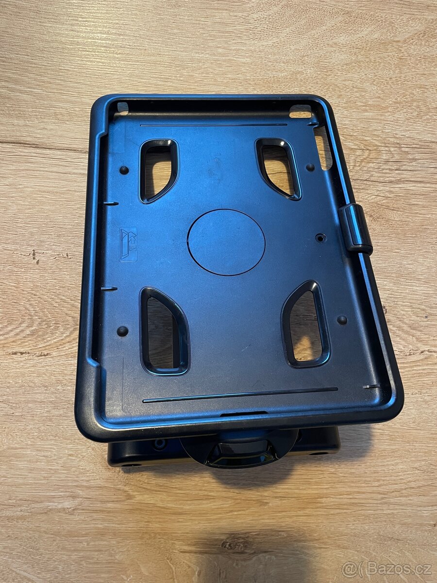 Držák tabletu iPad do auta - 3