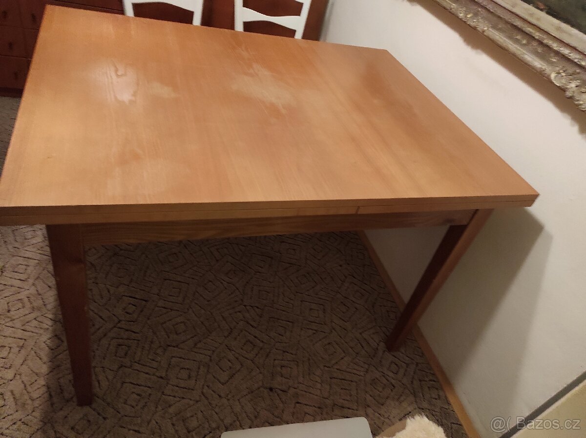 Rozkládací jídelní stůl - 3