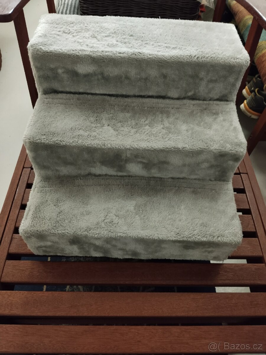 Schůdky pro pejska ke gauči - 3