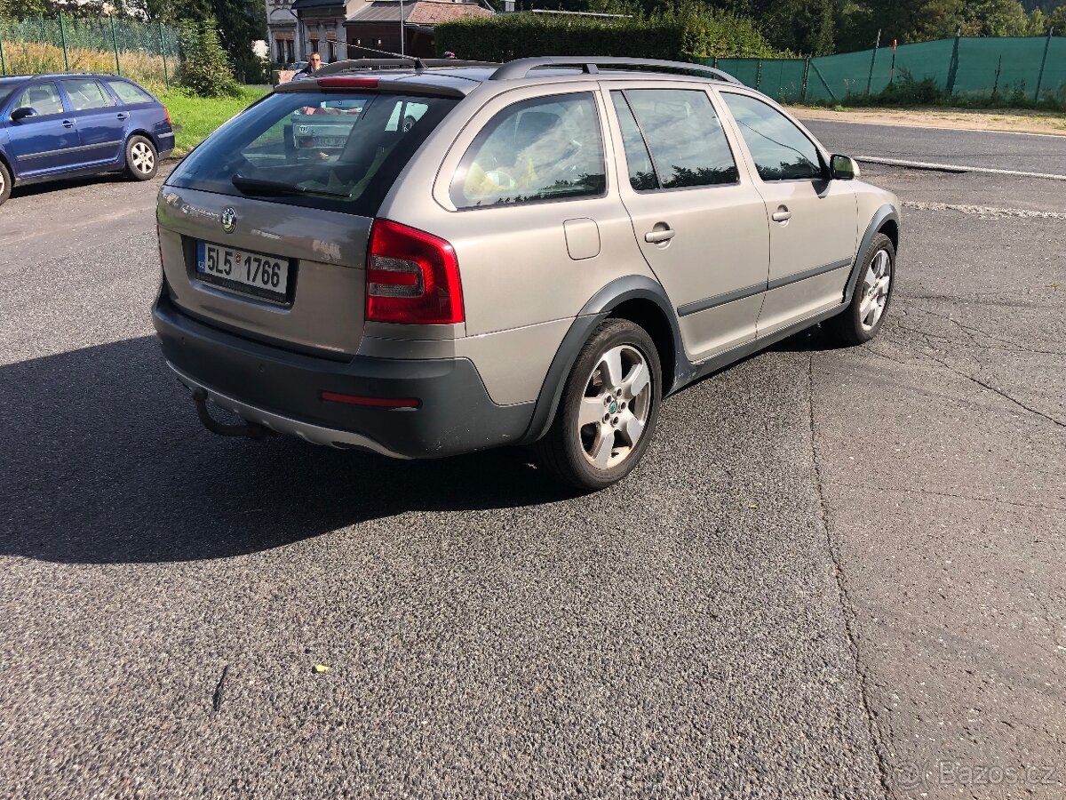Škoda Octavia Scout 2.0 TDI 4x4 - 3