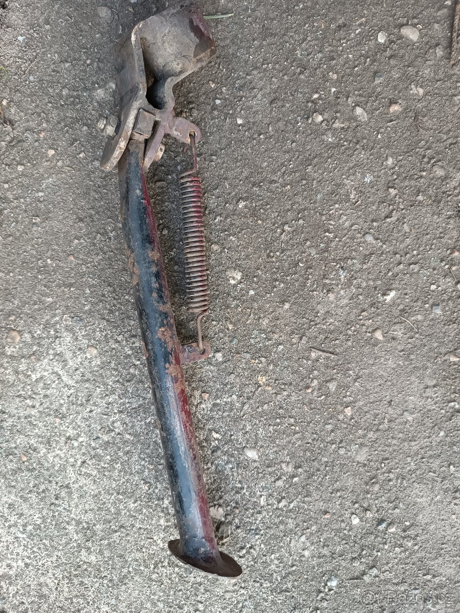 Boční stojánek Policajt - 3