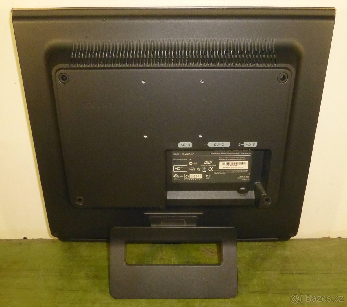 LCD monitor SONY 19 palců, 5:4, 1280x1024 - 3