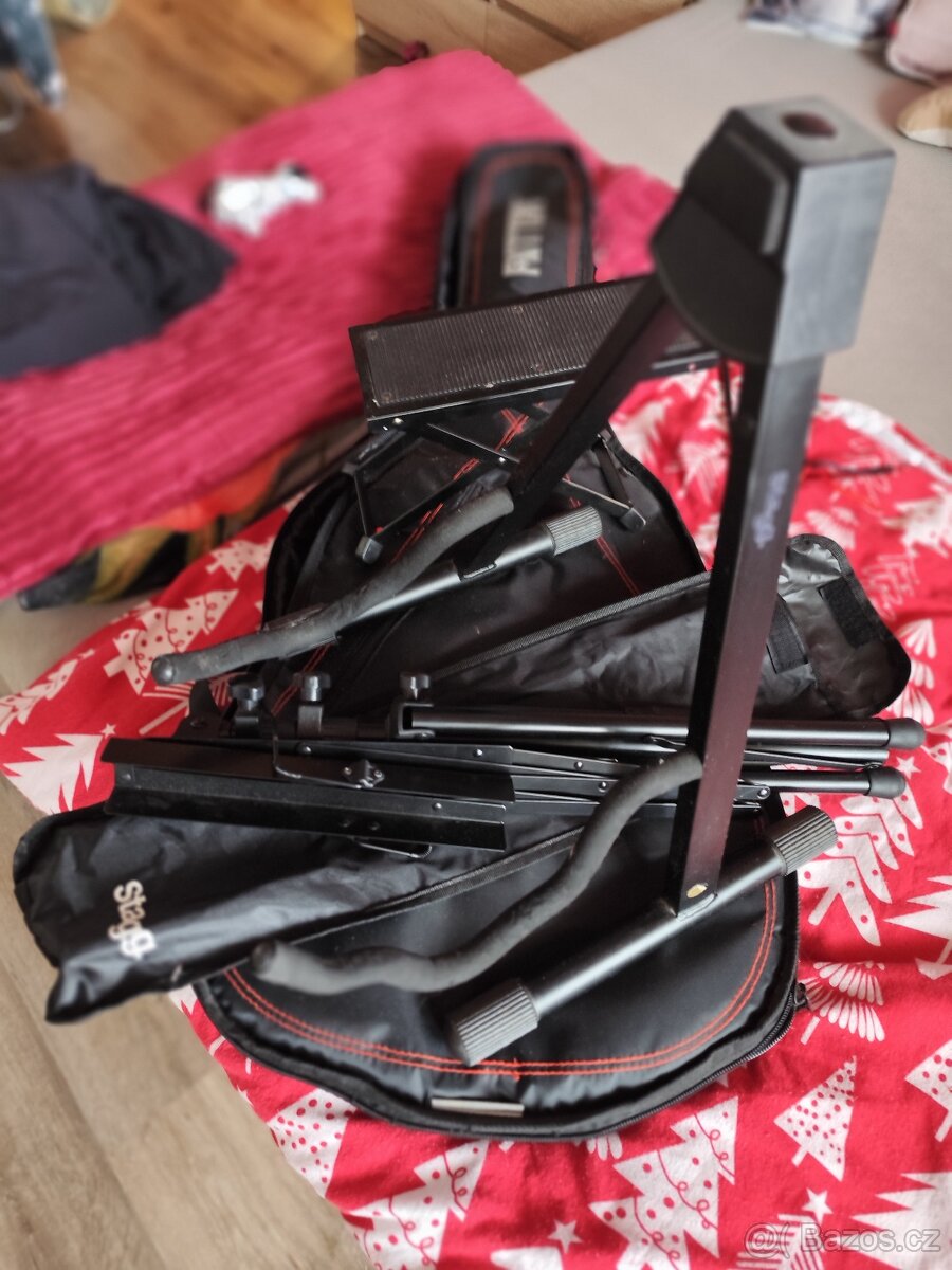 Kytara s příslušenstvím - 3