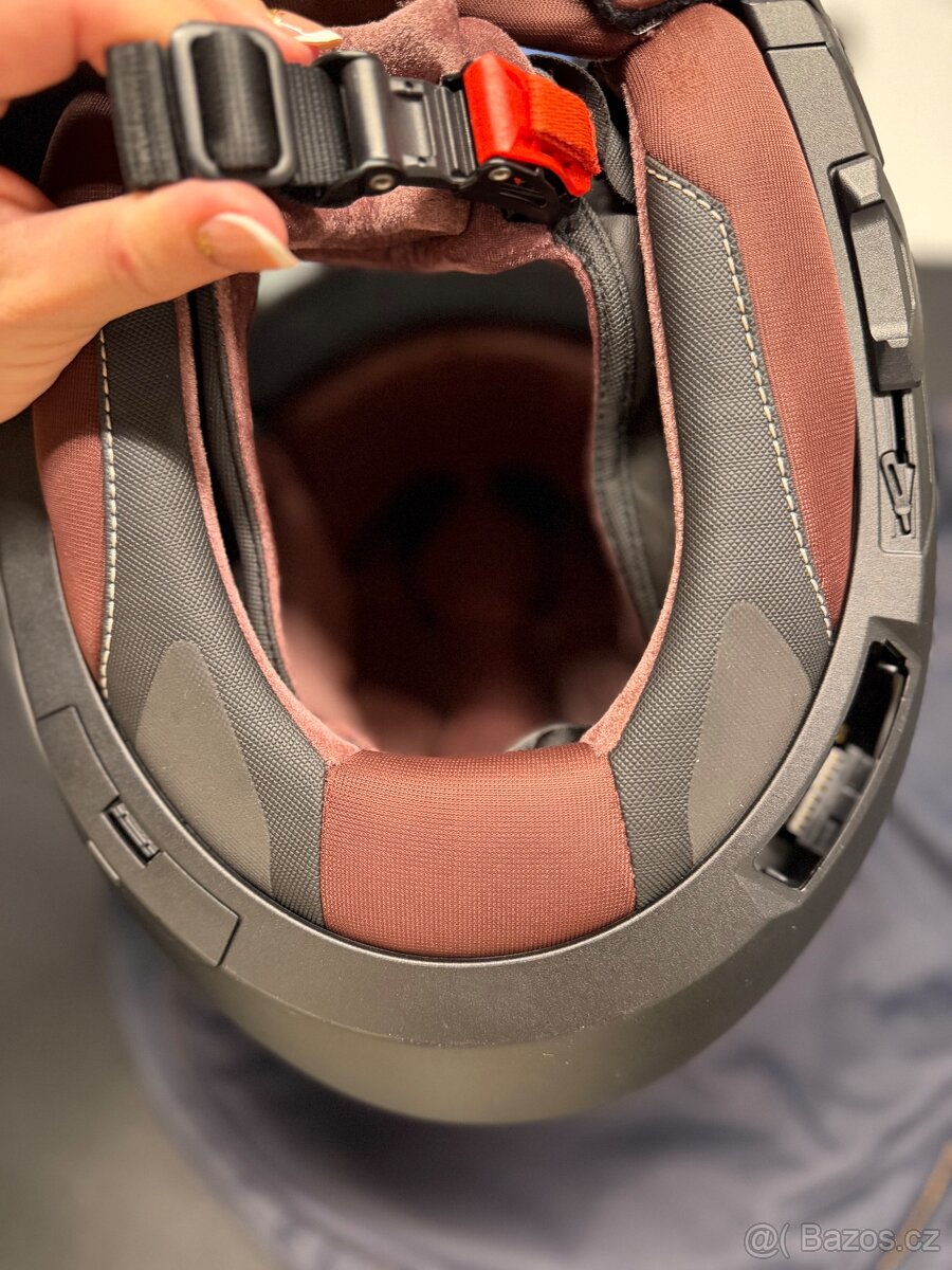 Schuberth C4 pro magnitudo vyklápěcí helma - 3