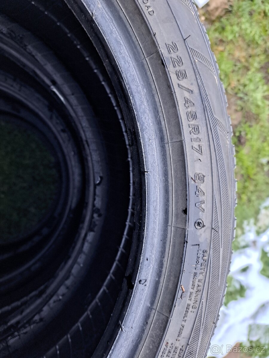 Zimni pneu.Falken 225/45 R 17 94V - 3