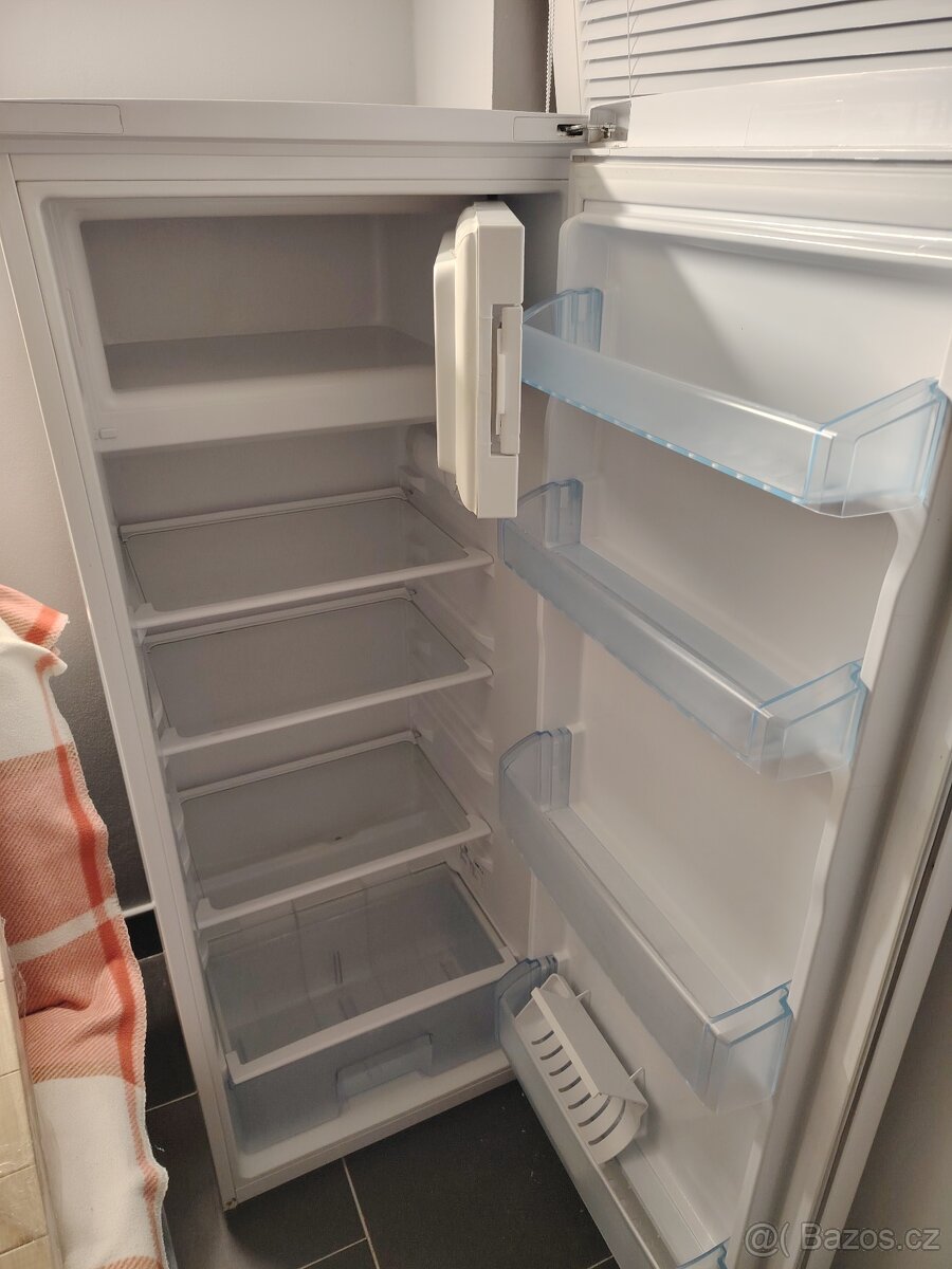Lednice s mrazákem.Zn-Beko. - 3