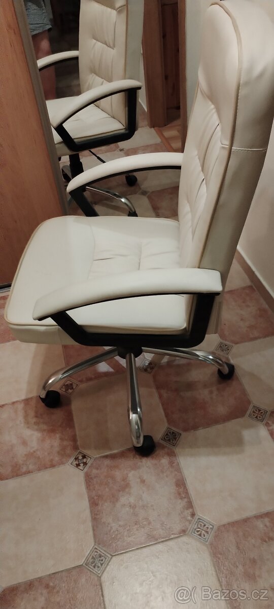 Kancelářské křeslo bílé kožené - 3