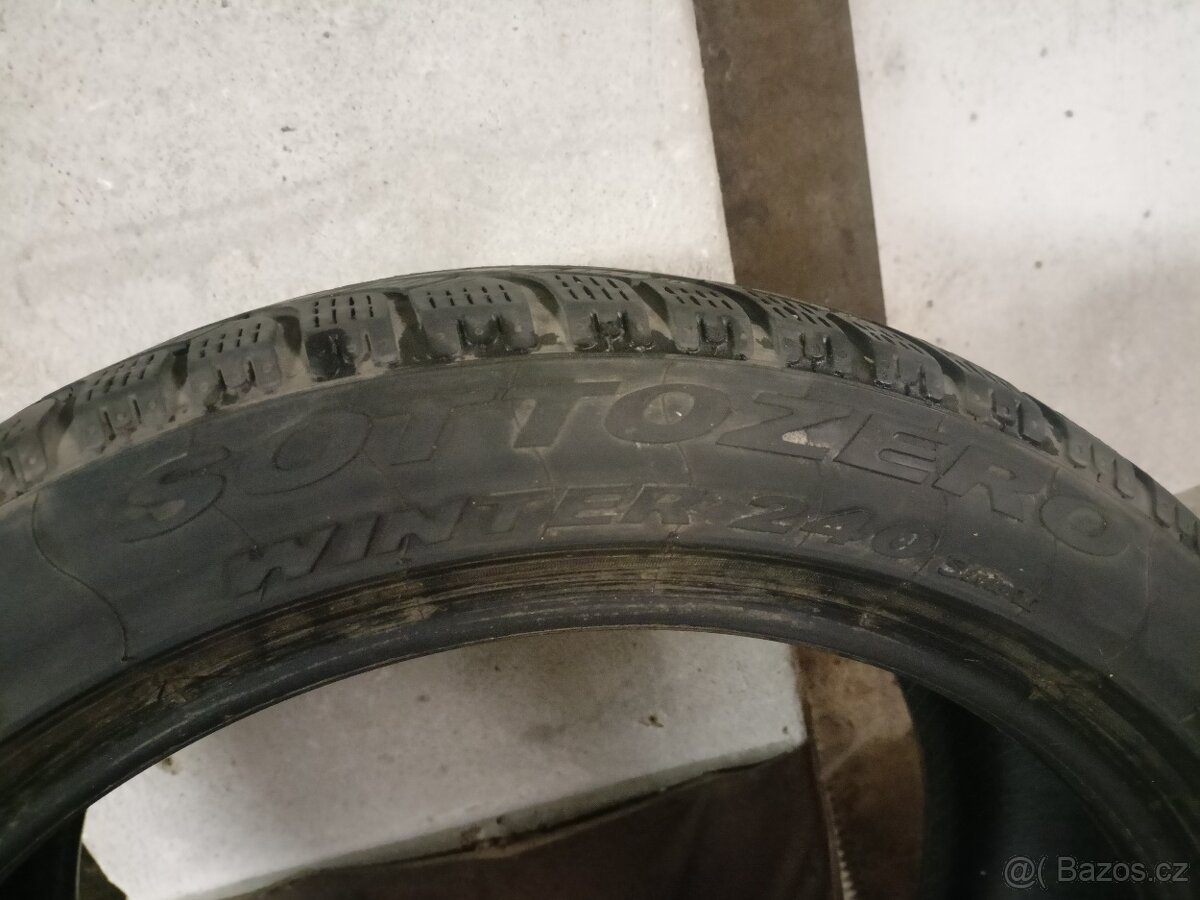 Prodám. 1ks Pneu Pirelli zimní 235/45 R18 98V M+S winter 240 - 3