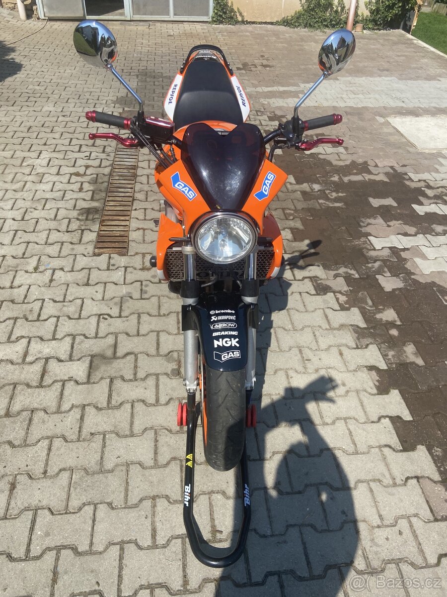 Honda CB 900 Hornet - 3