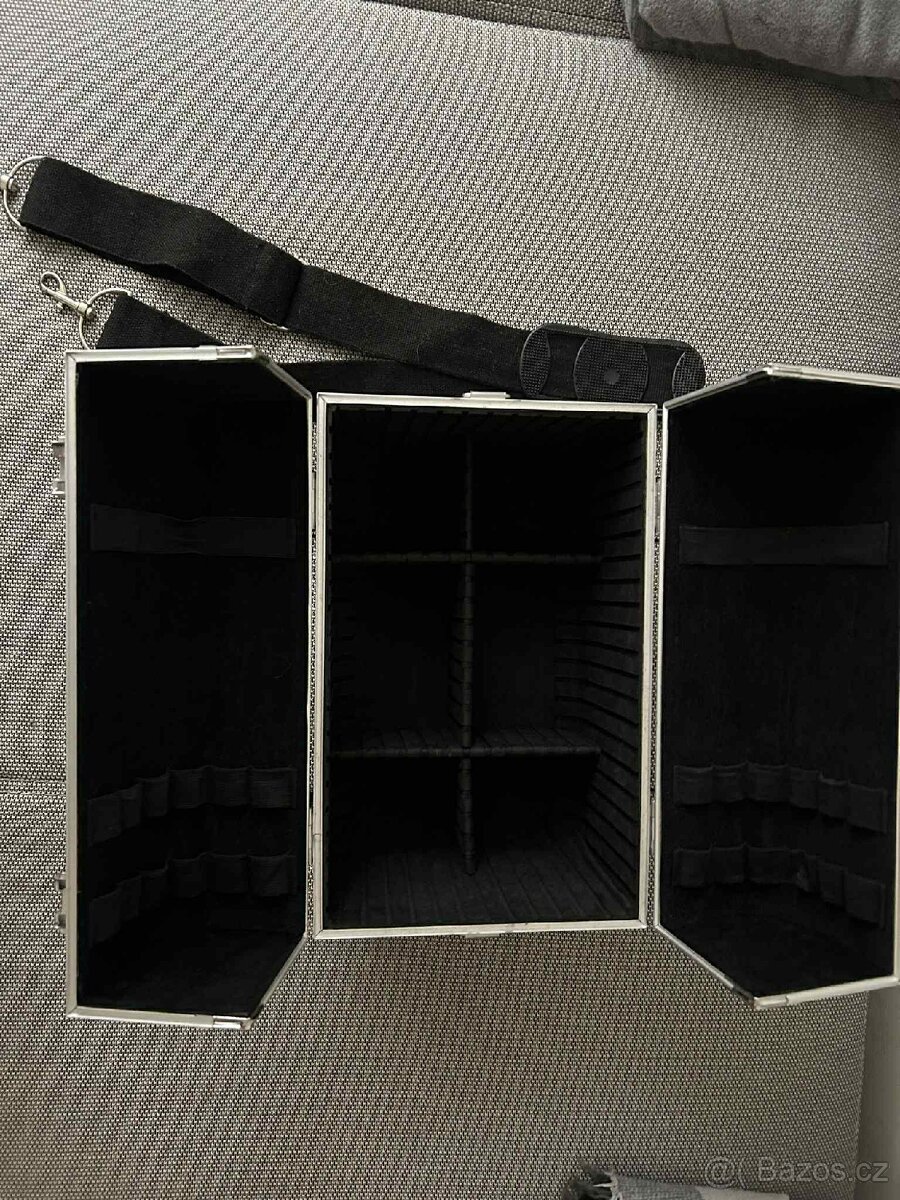 Kadeřnický kufřík - 3