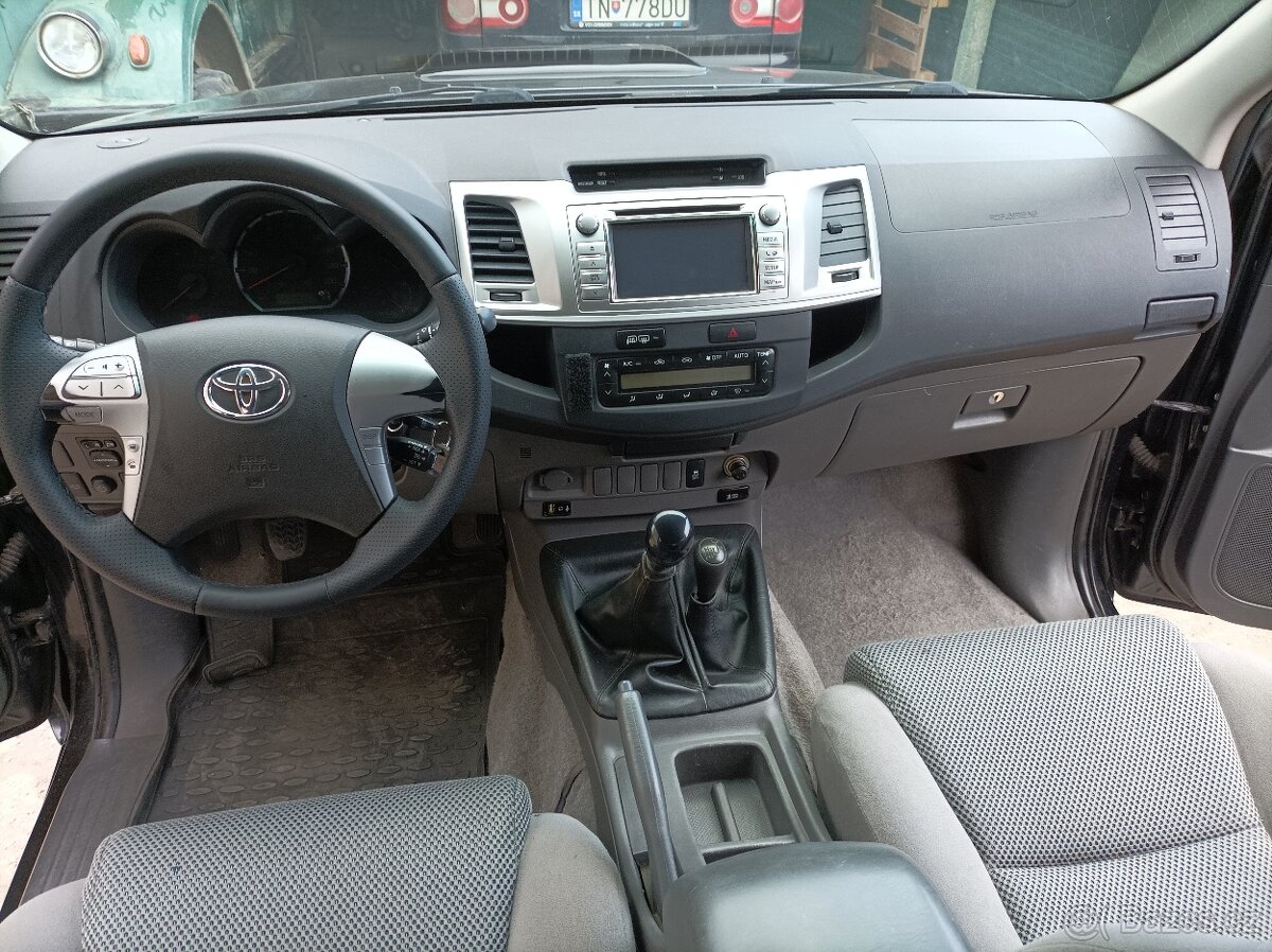 toyota Hilux 3.0 4x4 manuál ✅✅✅ - 3