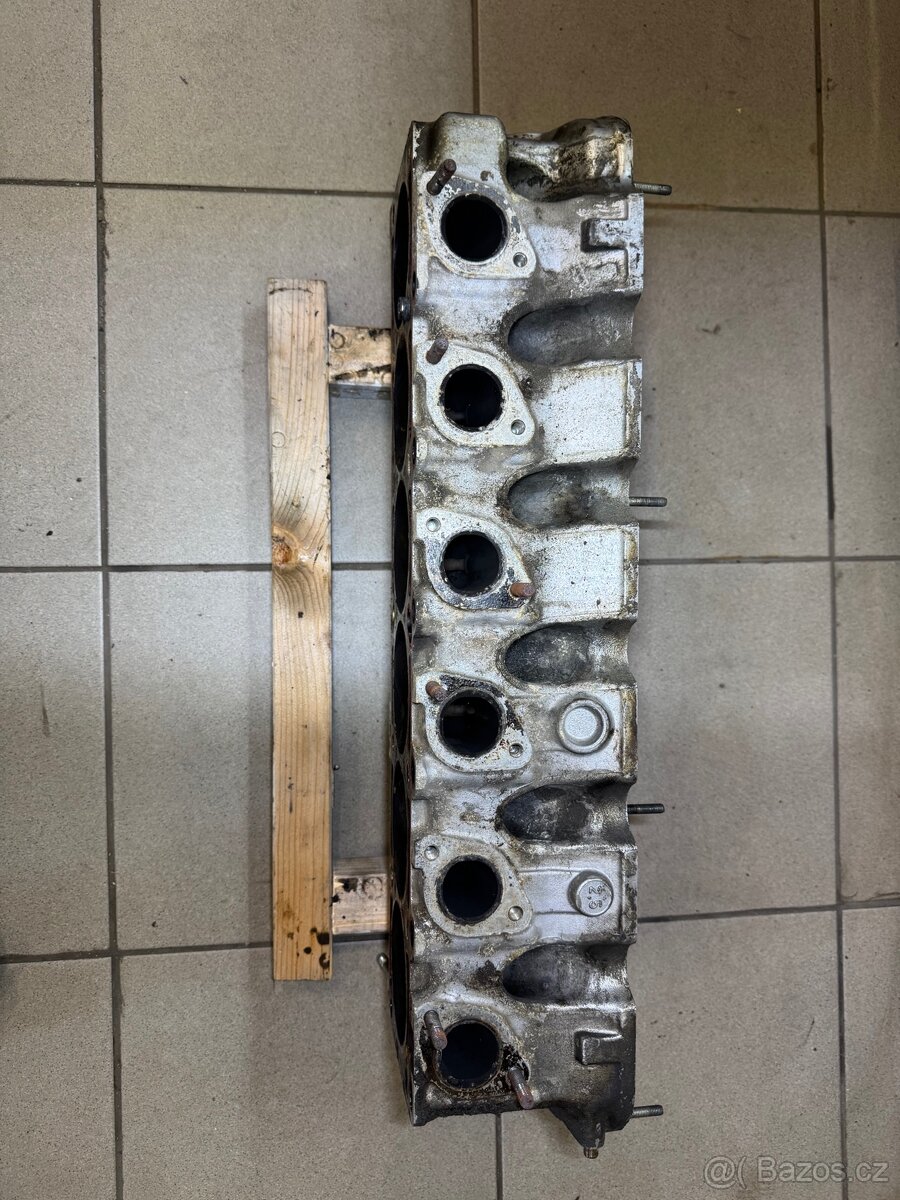 BMW E30 hlava 885 m20b25 - 3