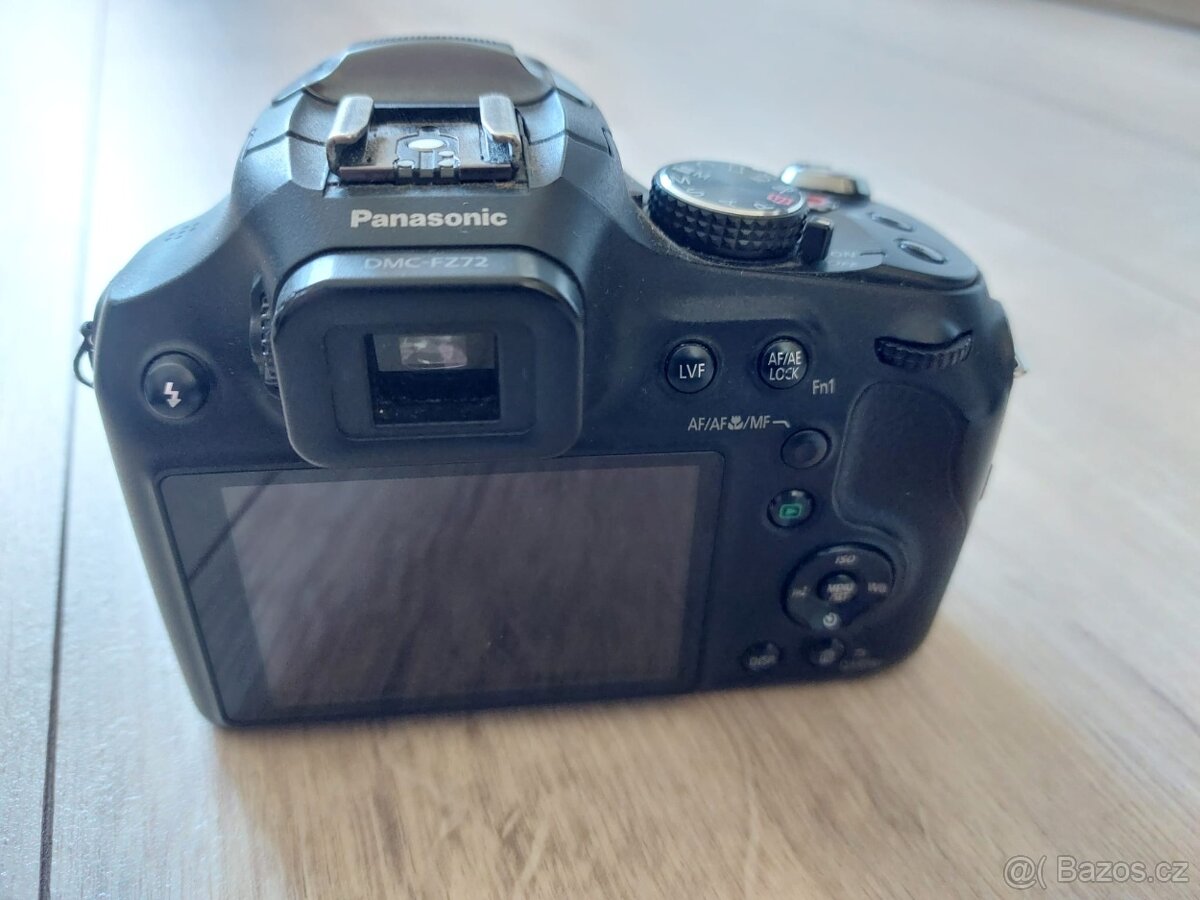 Panasonic Lumix DMC-FZ72 - 3