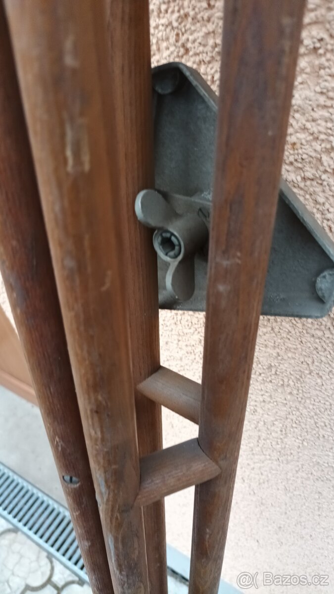 Starý stojan, stativ - 3