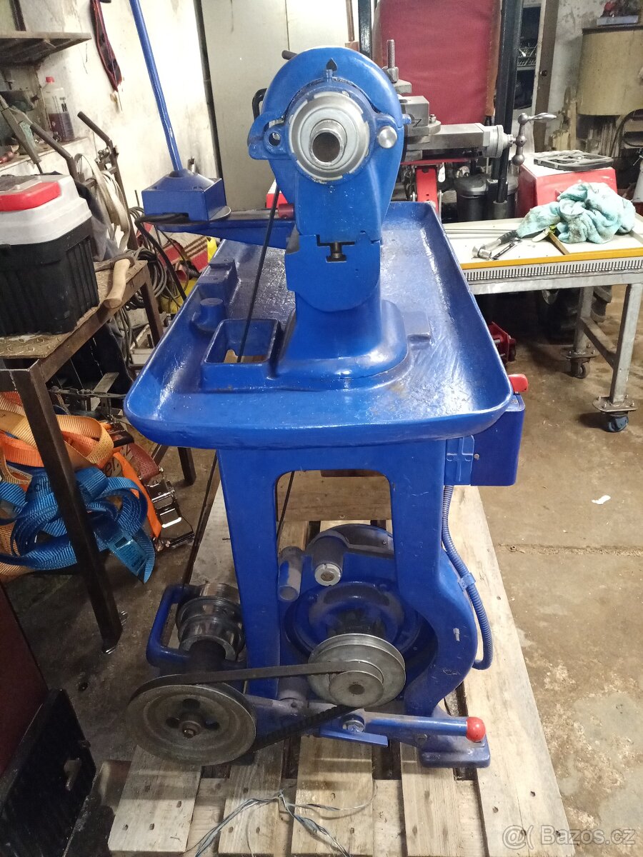 Soustruh na kov - 3