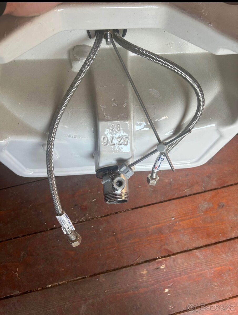 Umyvadlo s baterii - 3