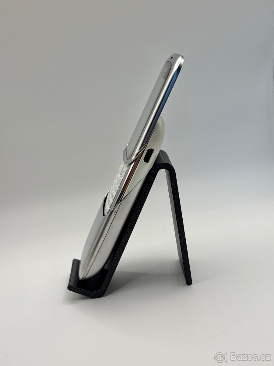 Mobilní telefon Nokia 8830e 2GB - 3