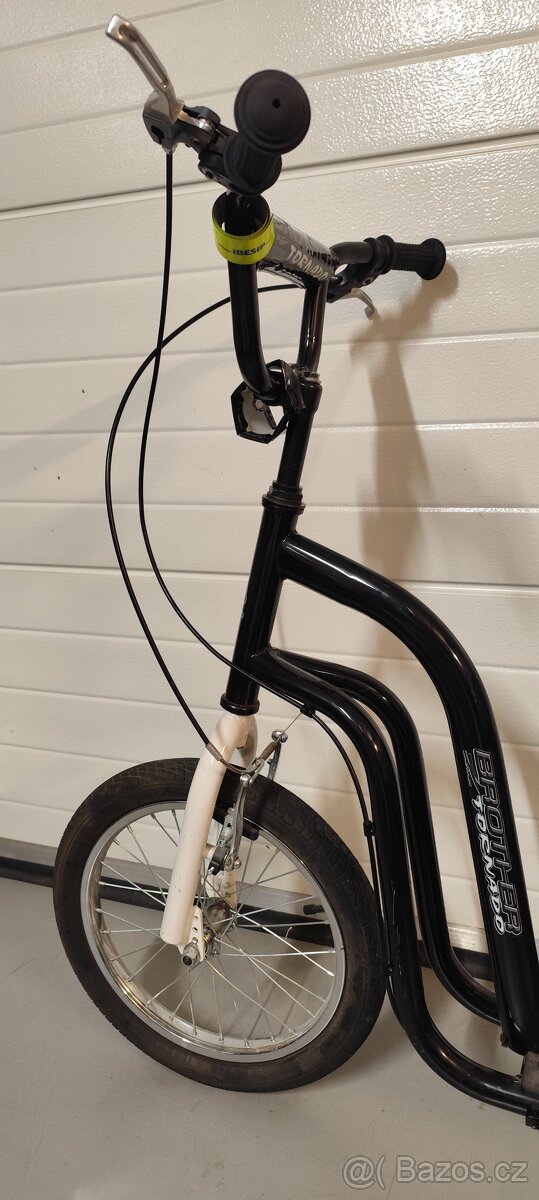 Prodám koloběžku s 16" koly - 3