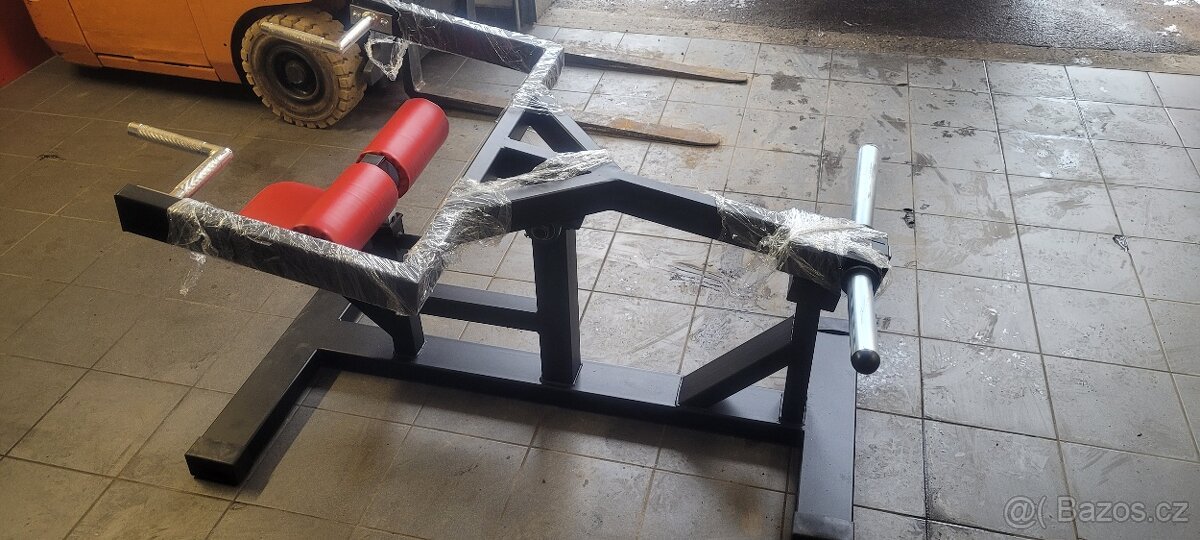 Posilovací stroje typu Hammer - 3