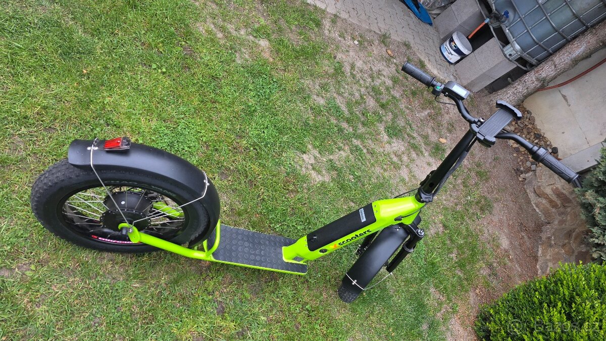 Elektrokoloběžka X-scooters XT08 - 3