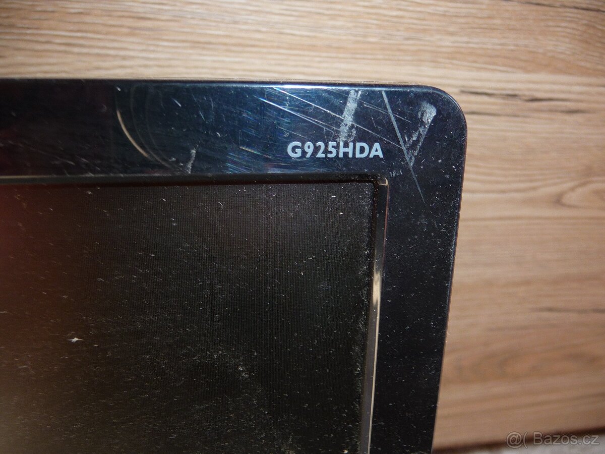 Monitor BenQ G925HDA černý 18.5" - 3