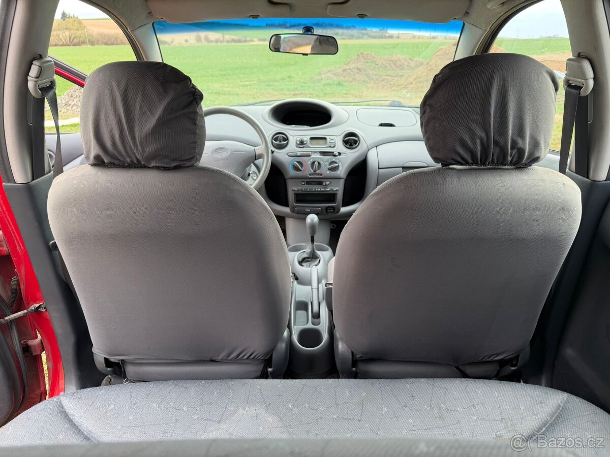 Toyota Yaris 1.0 - 3