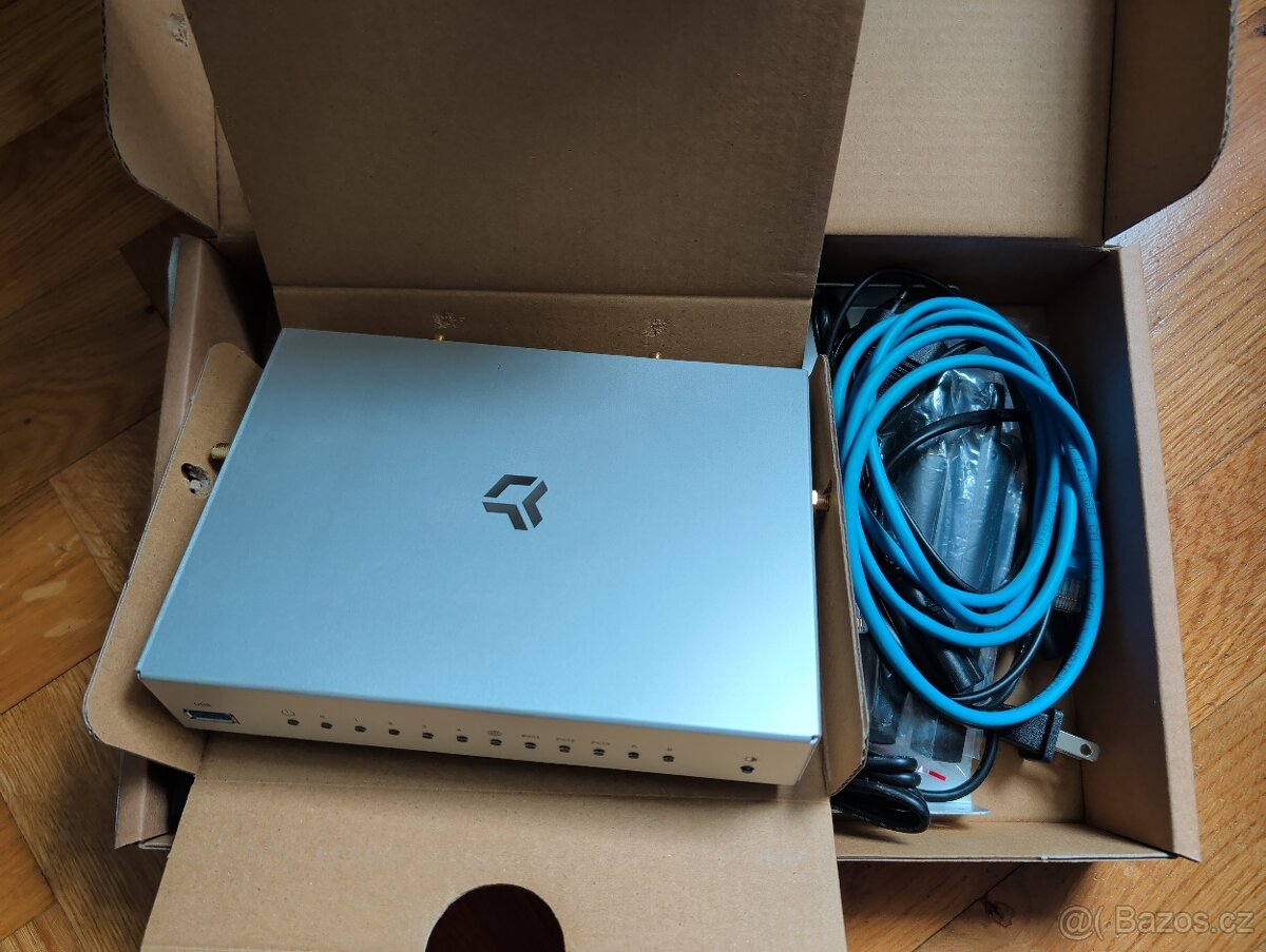 Router Turris Omnia Wi-Fi 6 - 3