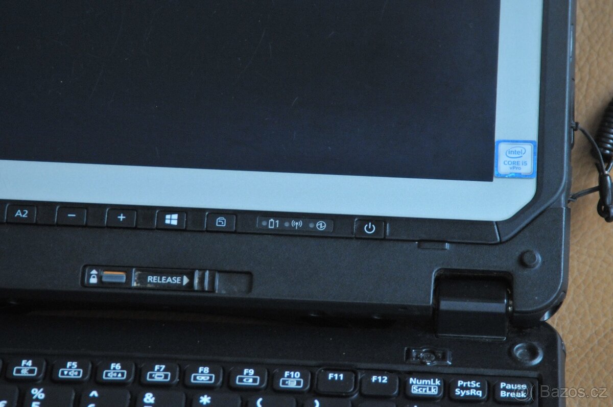 Průmyslový notebook/tablet (2v1) Panasonic CF-20 Mk2 - 3