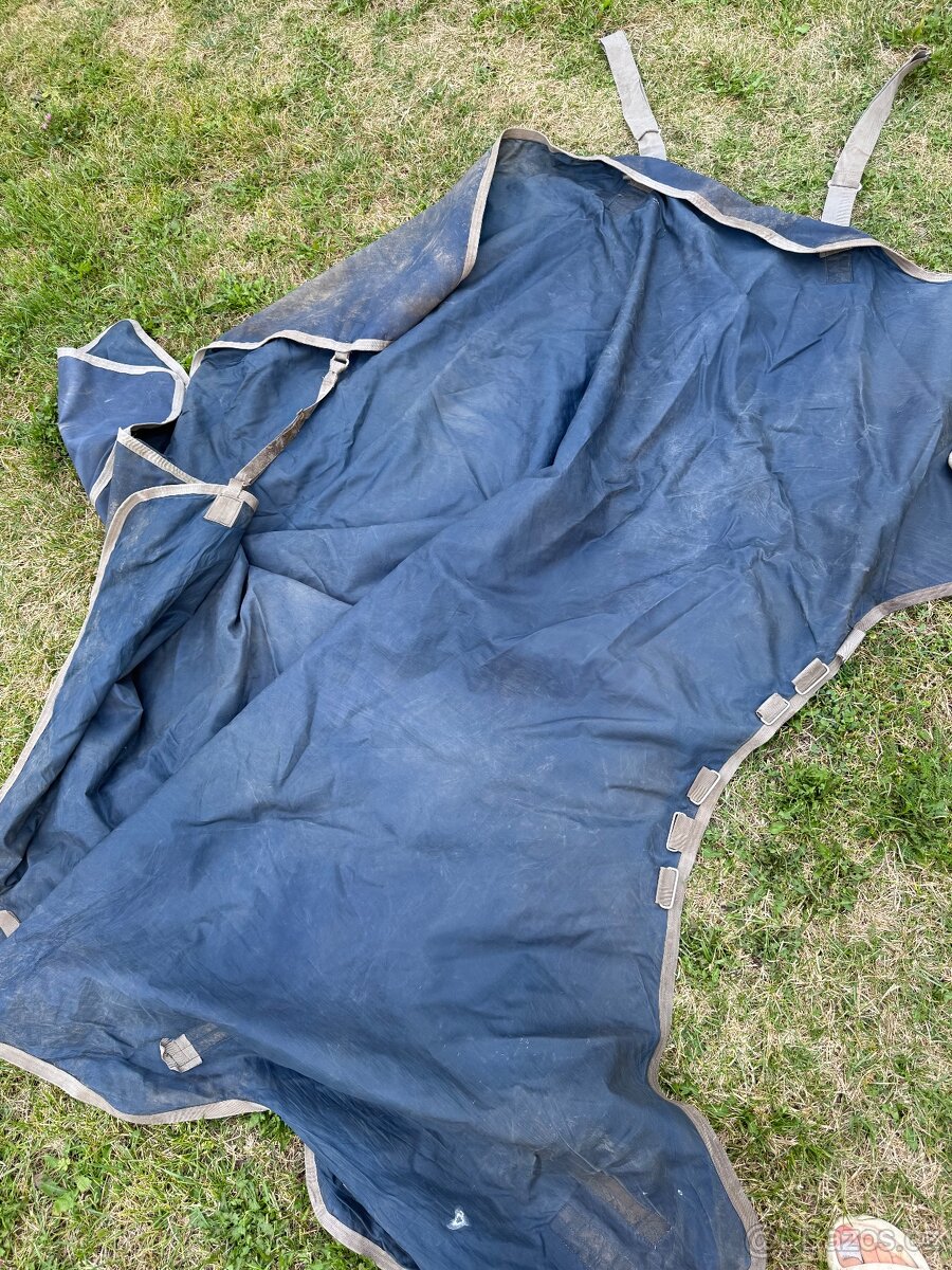 Nepromokavá deka Amigo. 155cm. 0g. - 3