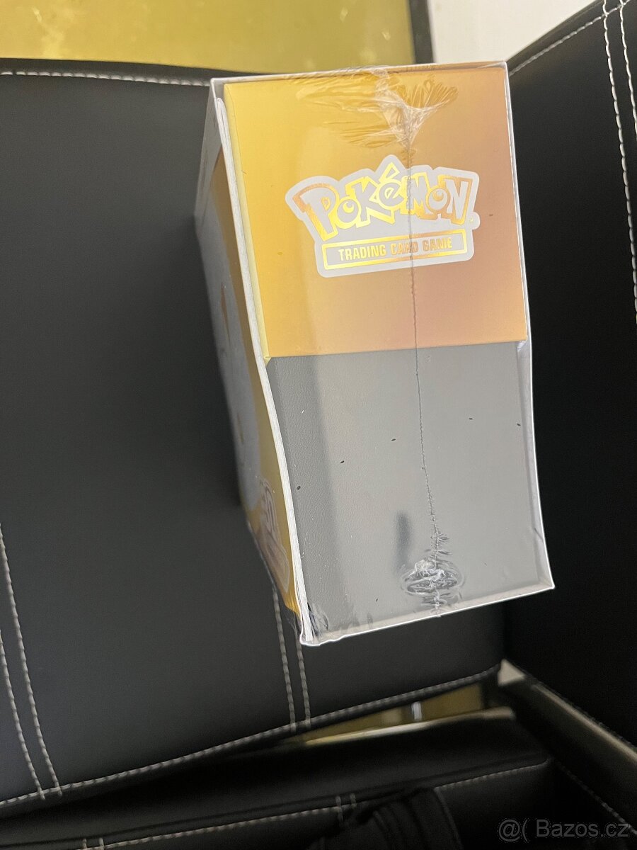 Pokemon ETB box 30 vyroci - 3