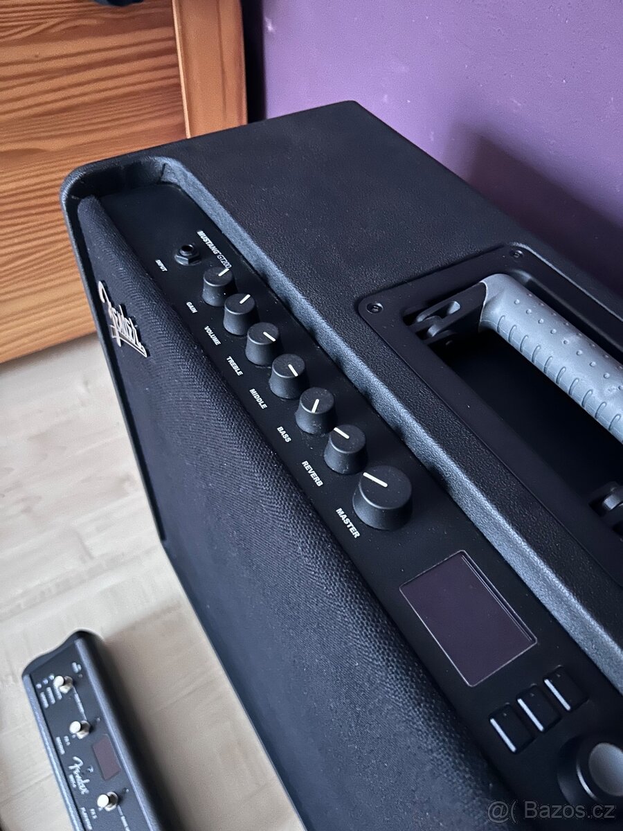 Fender Mustang GT200 + footswitch - 3