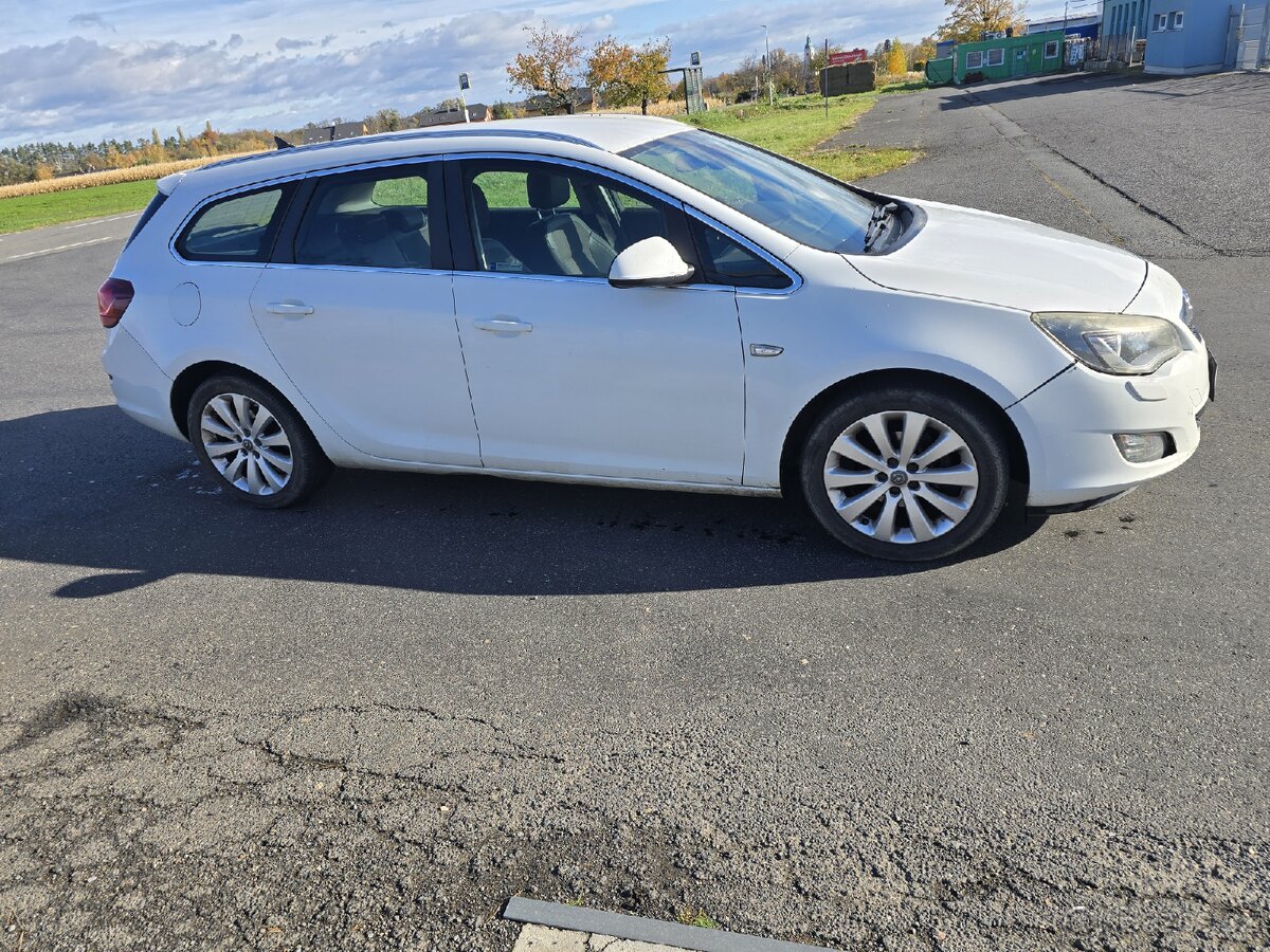 Opel astra J - 3