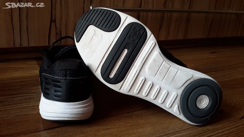 Boty UNDER ARMOUR - 3