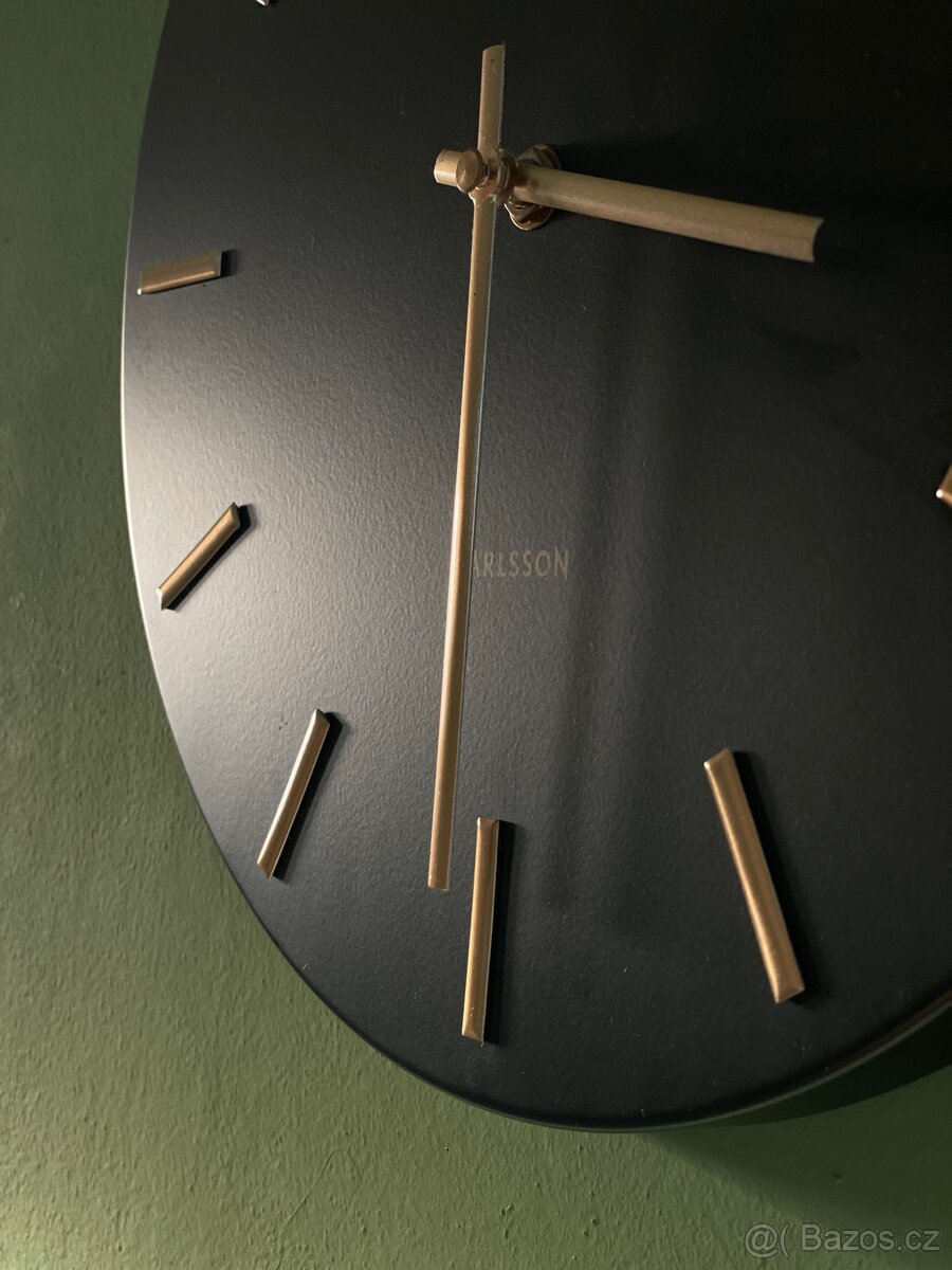 Karlsson designové minimalistické hodiny kovové - 3