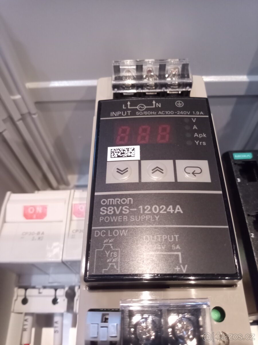 Napájecí zdroj Omron - 3
