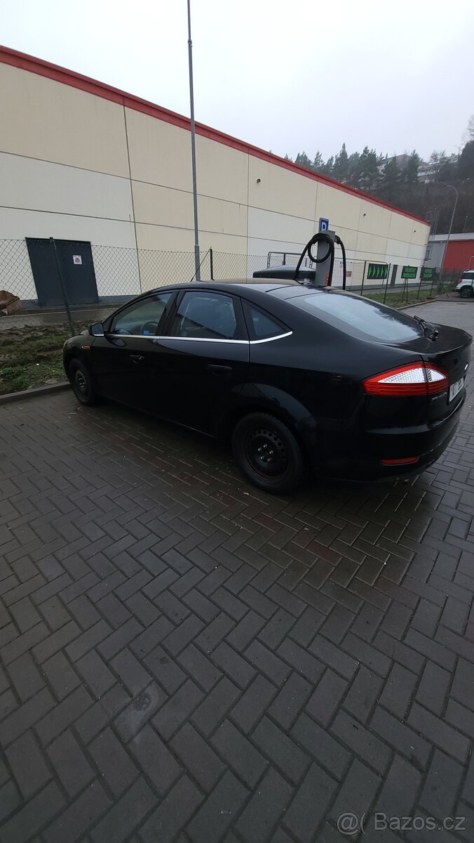 Ford mondeo 2.0 benzin na díly - 3
