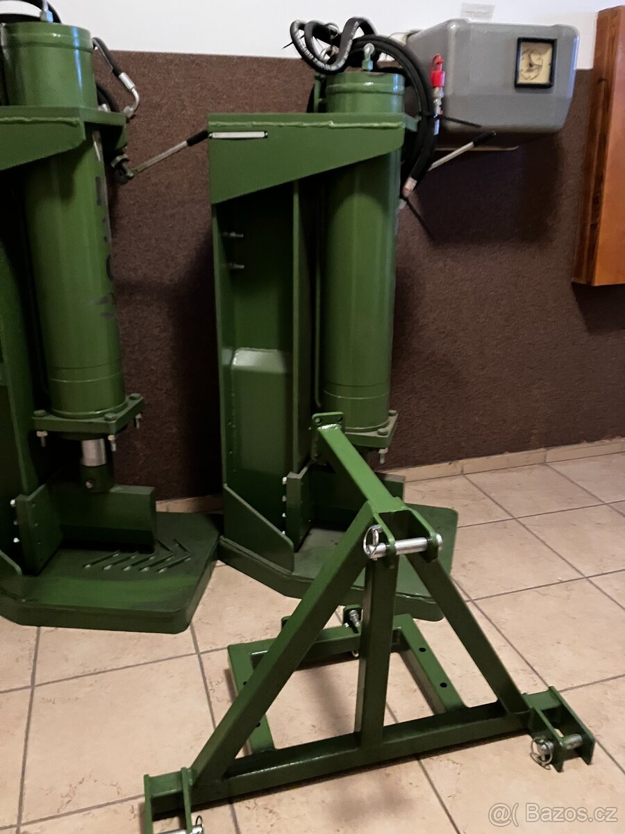 Štípačka do tří bodu za traktor - 3