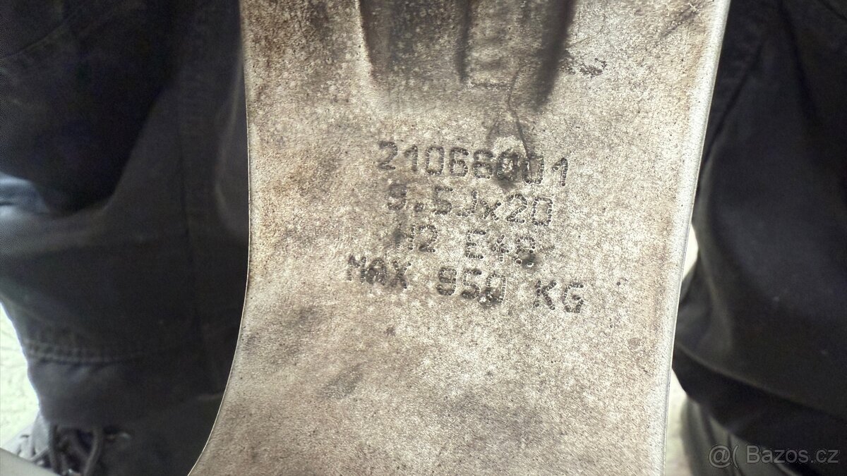 OZ Racing 9,5x 20 5x120 - 3