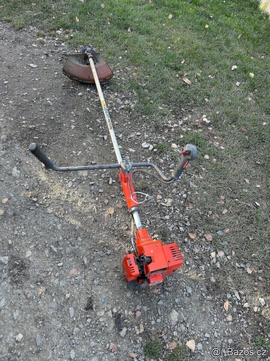 Křovinořez Oleo mac 740T - 3