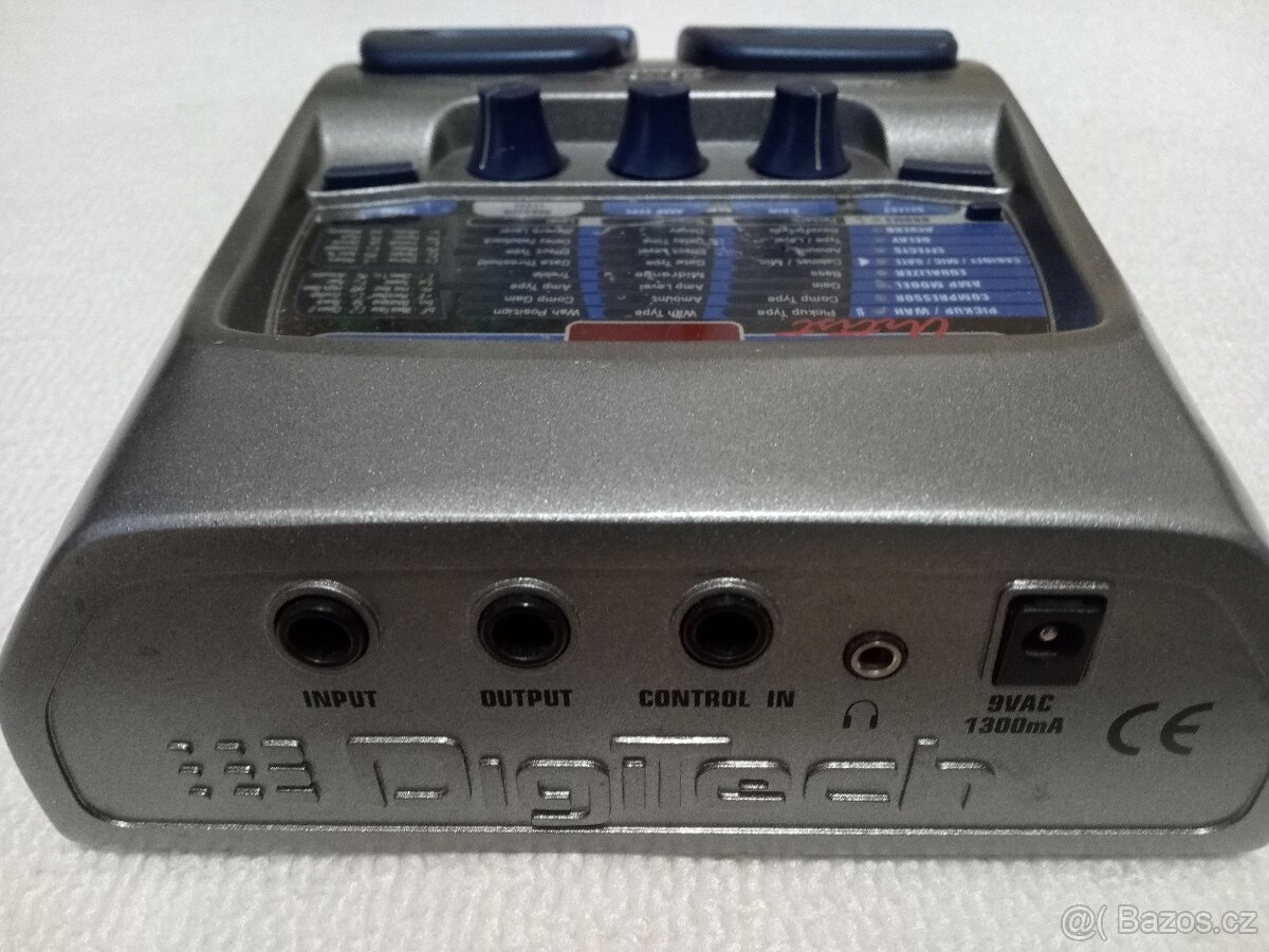 Kytarový multiefekt Digitech - 3