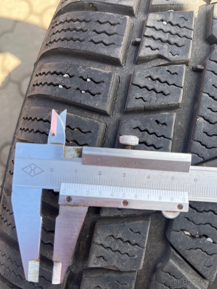 Zimní pneu 215/60/16 - 3