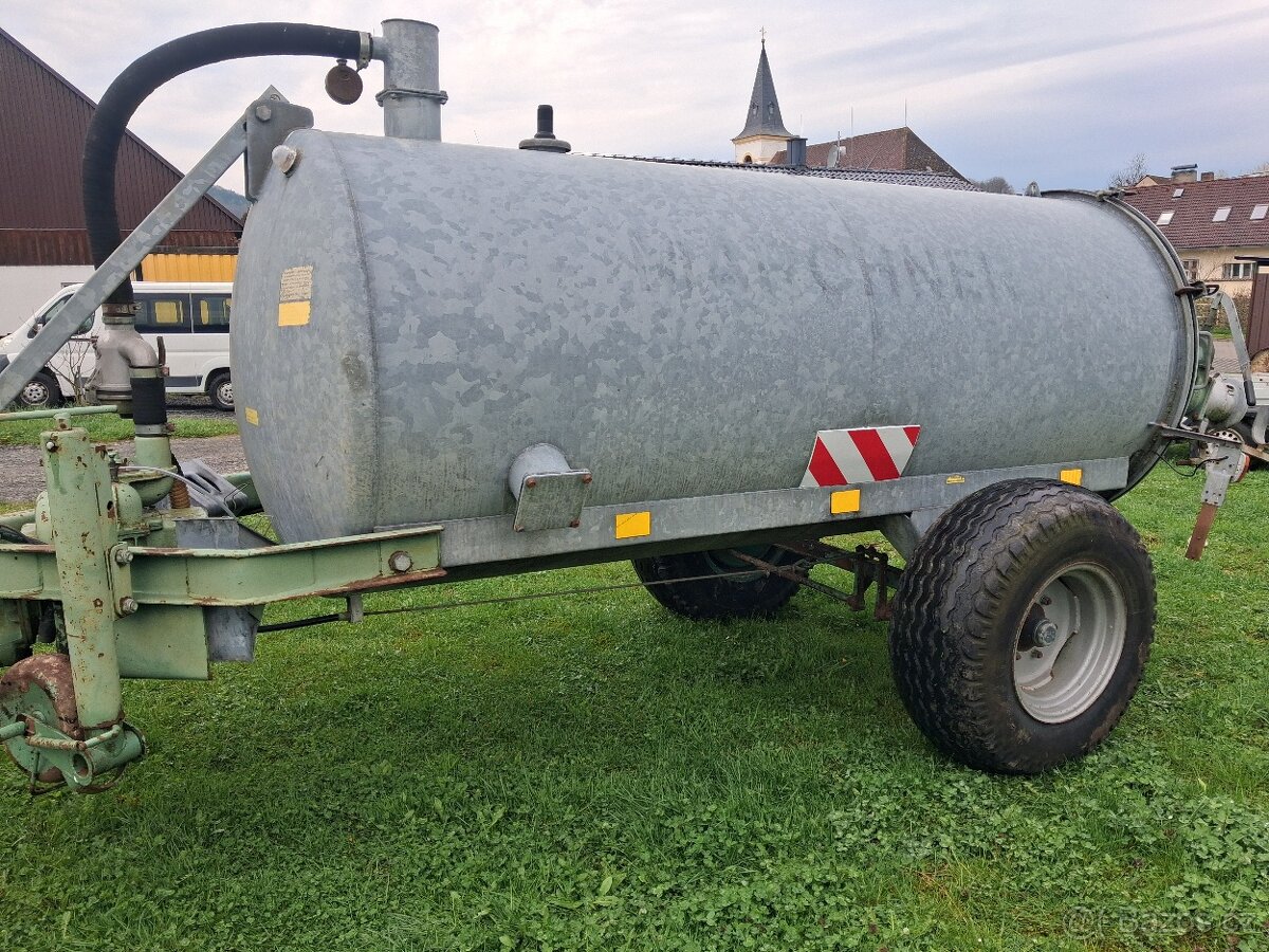 FEKÁL 4000 LITRŮ - 3