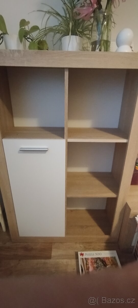 Šatní skříň a obývací stěna - 3