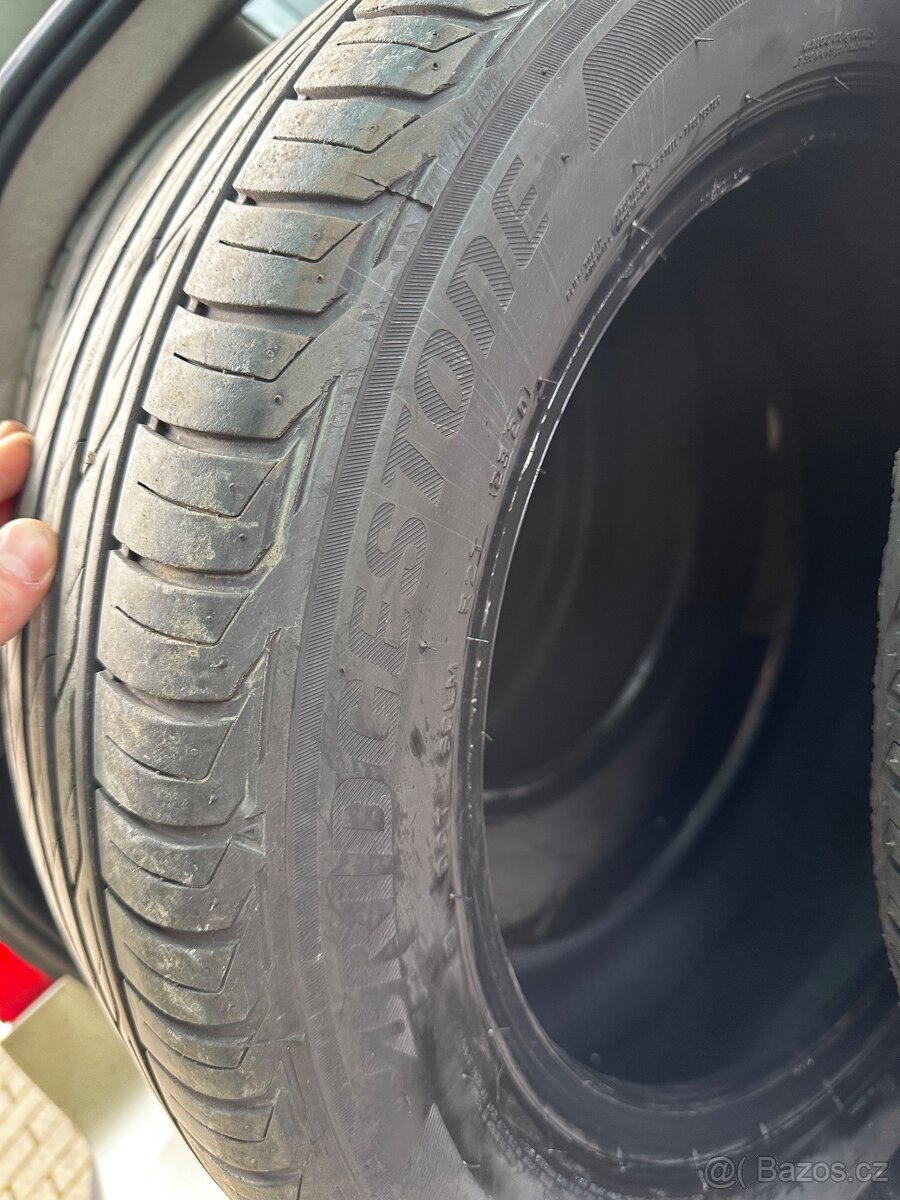 Letní pneu 215/55 r17 - 3