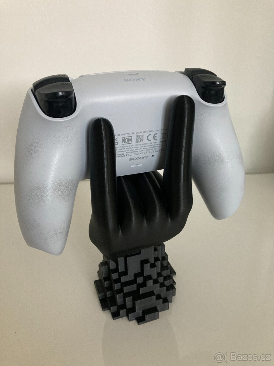 Držák ovladače PS5 - 3