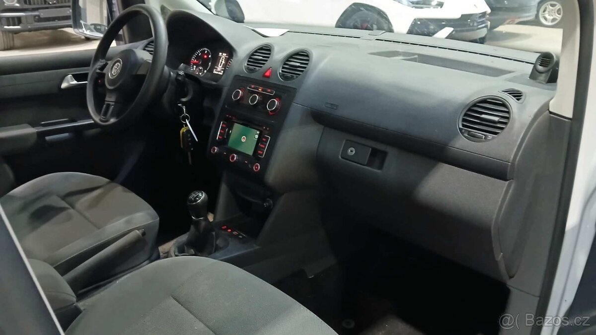 Volkswagen Caddy MAXI 2.0Tdi 103 KW 230tis km 9/2012 6-KVALT - 3