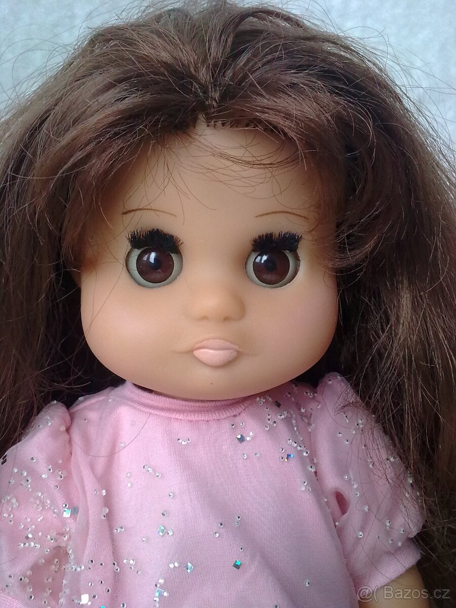 Retro mrkací dlouhovlasá panenka - 3