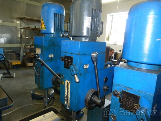 Vrtačka 4 vřetena se stolem - 3