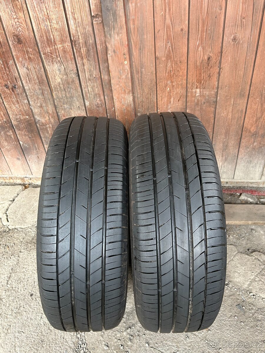 Prodám gumy 215/60/17 - 3