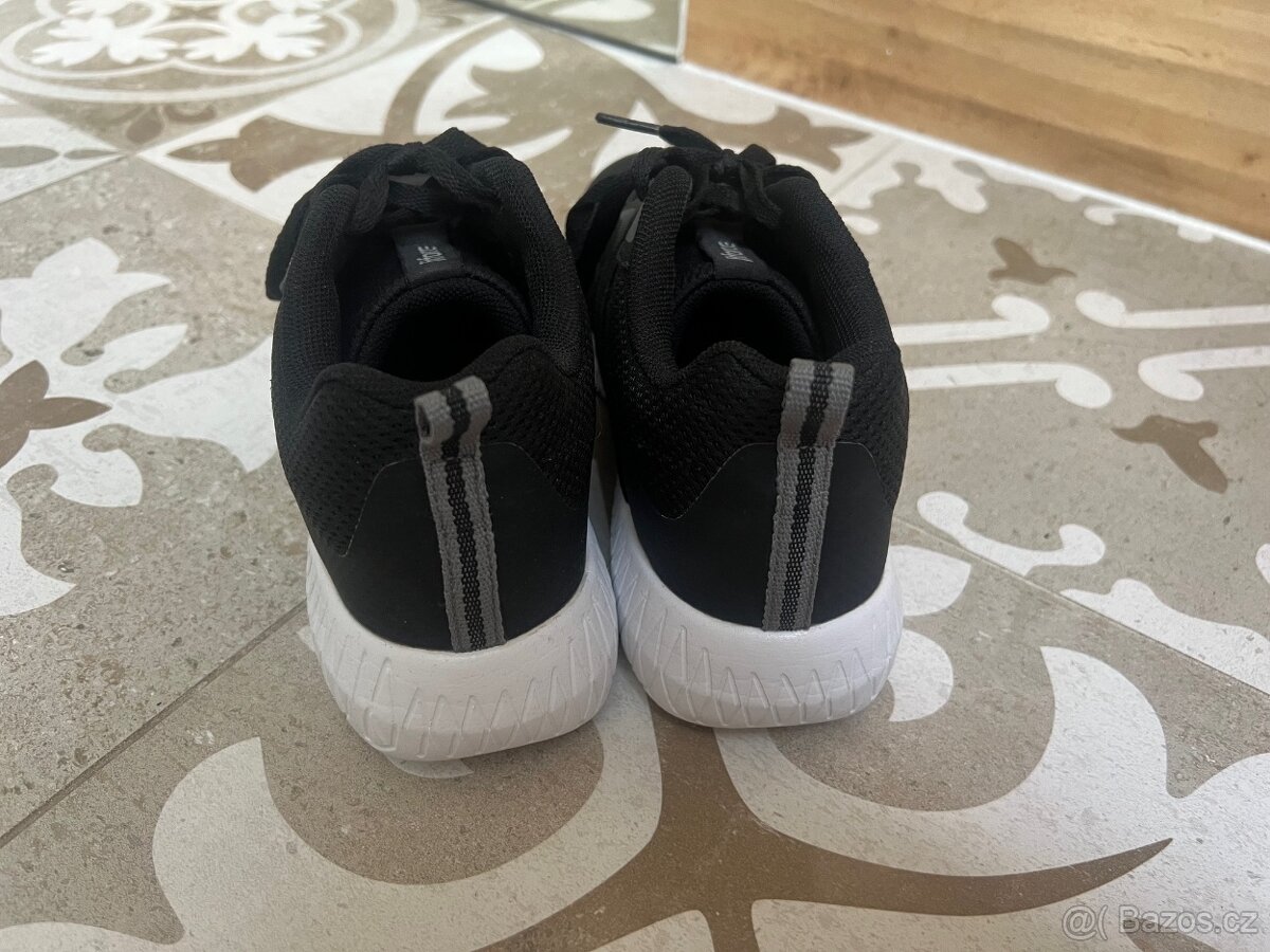 Vynikající tenisky Fitforce, vel. 39 - 3